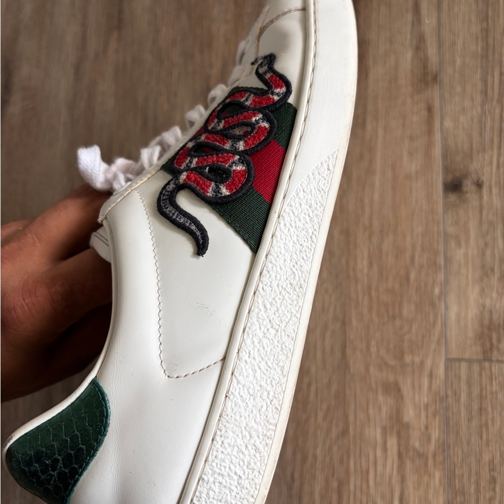 Gucci White and Red Men's Sneakers - Picture 7 of 10